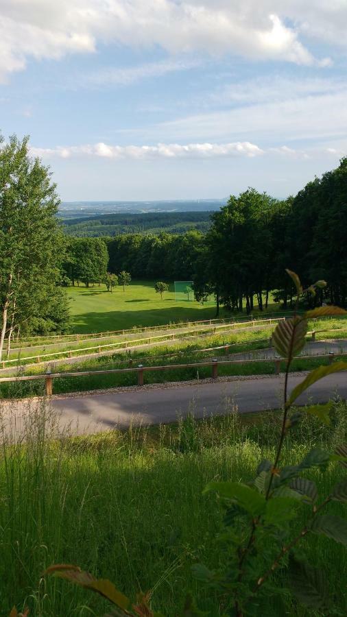 シュトロームベルクRuhe Pur Am Golfplatz Strombergアパートメント エクステリア 写真